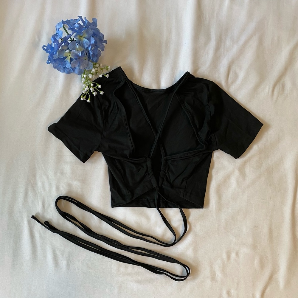 SHEIN Black Cropped Cross-Back Tee NWOT